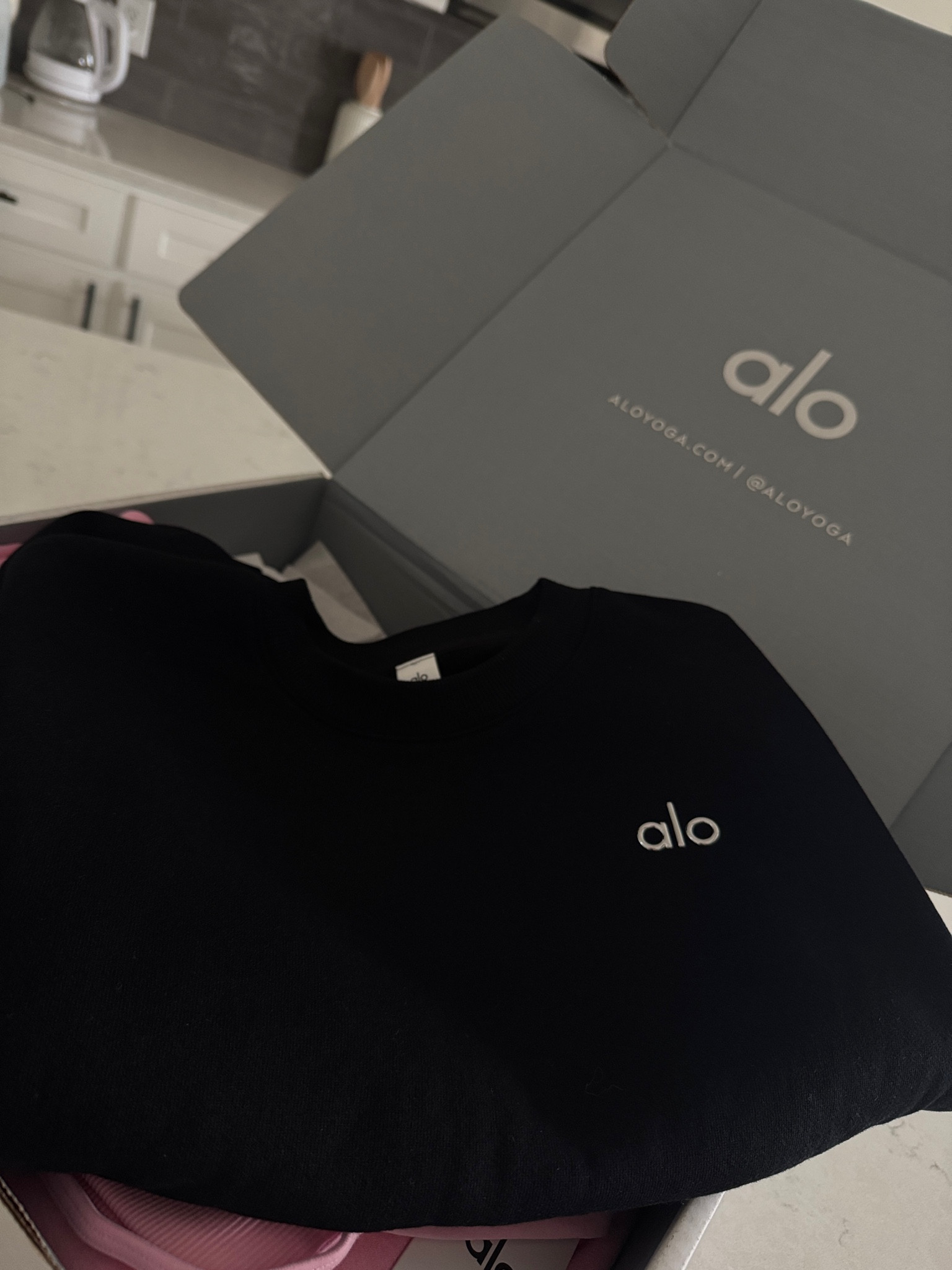 versitile alo crewneck, can be cropped or normal length 

#LTKSeasonal #LTKGiftGuide