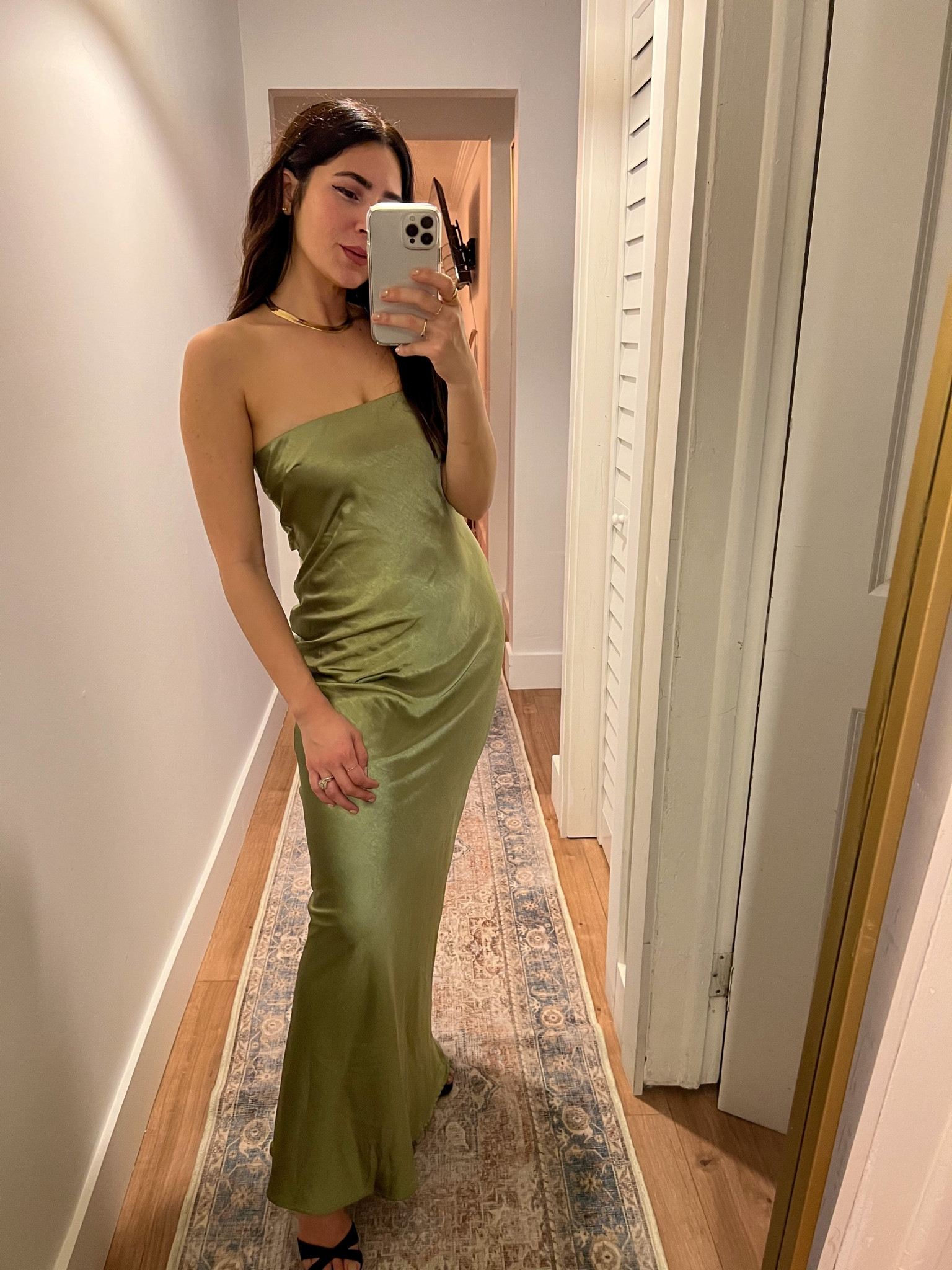 I’m here for this shade green🎄#holidayoutfit #outfitinspo #ootn #weddingguest

#LTKstyletip #LTKHoliday #LTKSeasonal