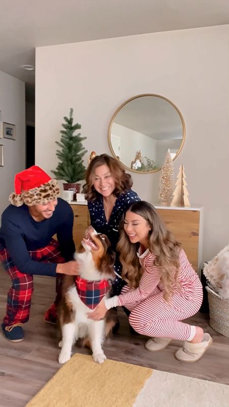 40% off SOMA Christmas pajamas for the family. Run TTS

plaid pajamas
Family holiday pajamas
Soma
Christmas pajamas
Pjs


#LTKCyberweek #LTKHoliday #LTKSeasonal