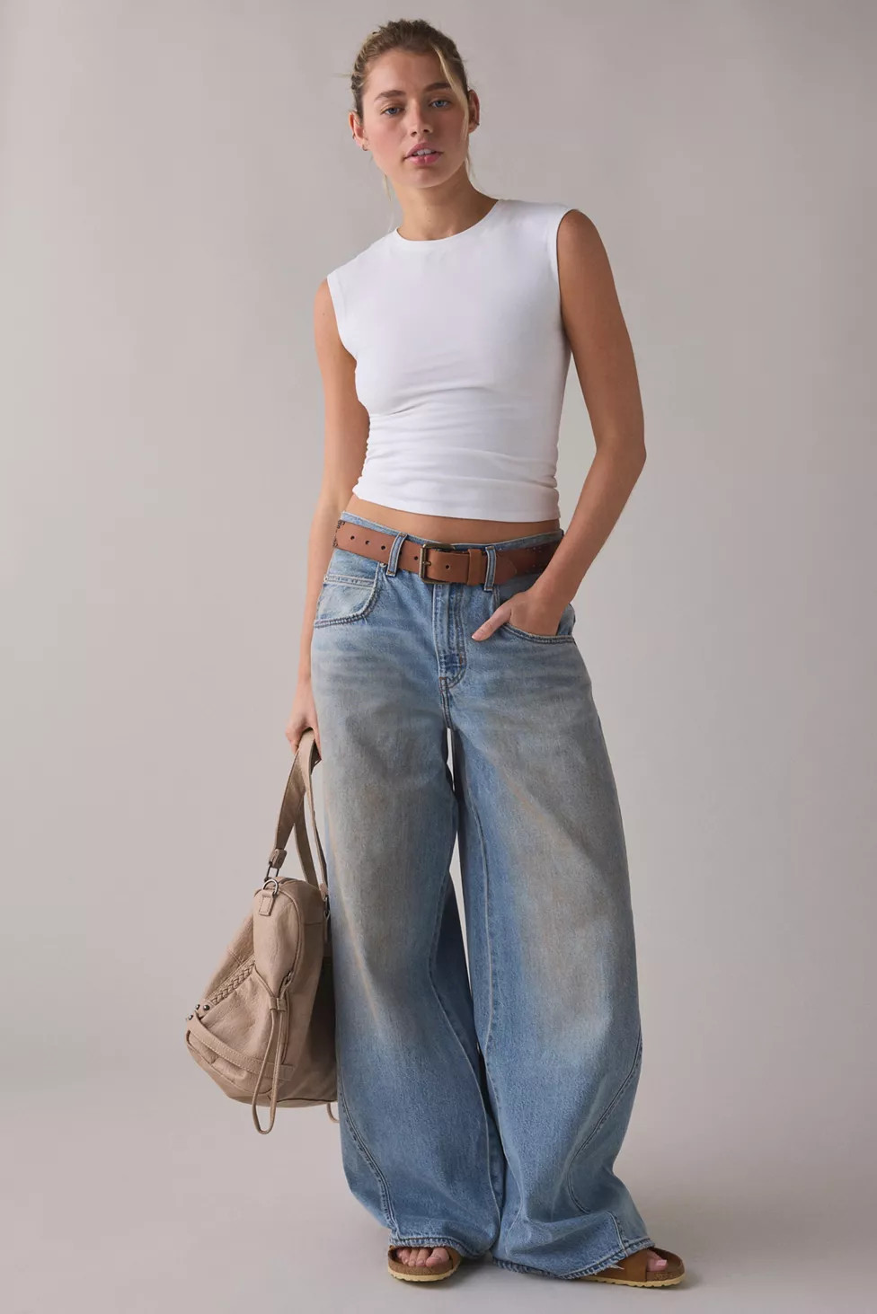 Levi's® Super Baggy Barrel Jeans | Urban Outfitters (US and RoW)