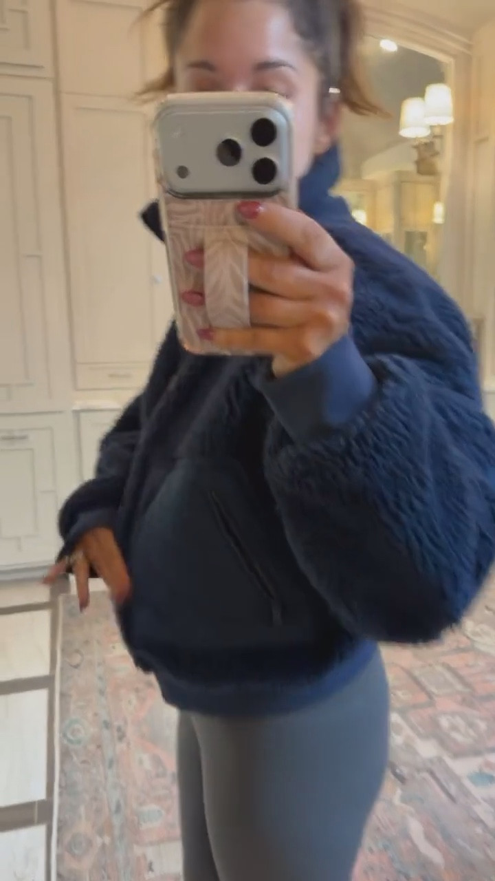 This Sherpa jacket from alo is soo good 

Size medium 

#LTKSeasonal #LTKFindsUnder50 #LTKmomlife