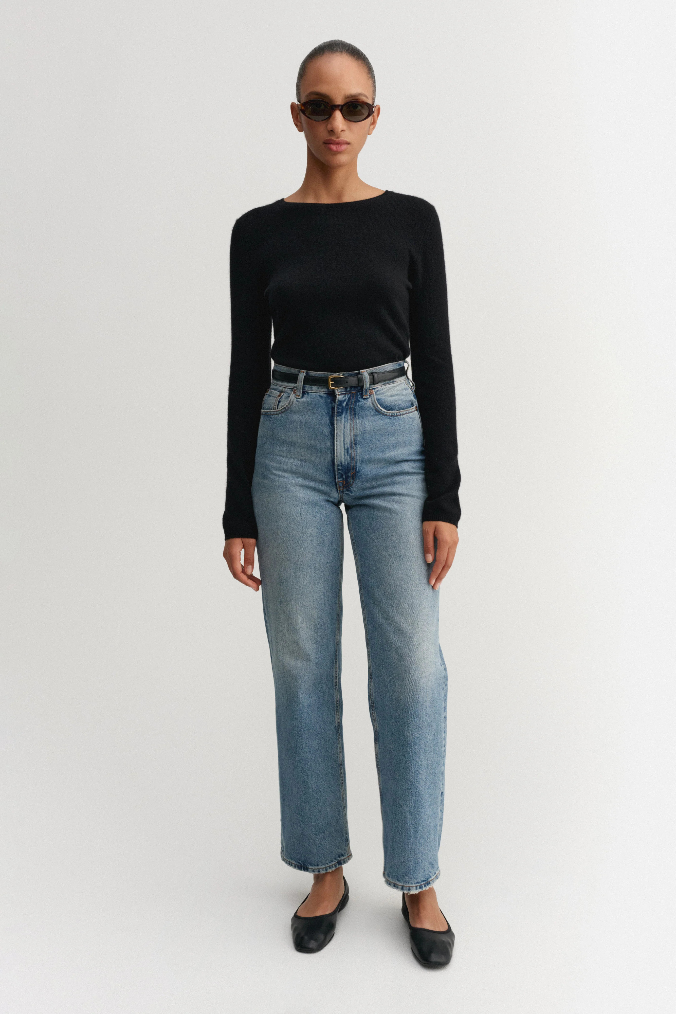 Awa Crewneck Sweater, black | Almada Label