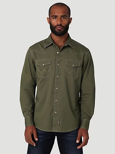 Men's Wrangler Retro Premium Western Snap Solid Shirt in Grape Leaf | Wrangler