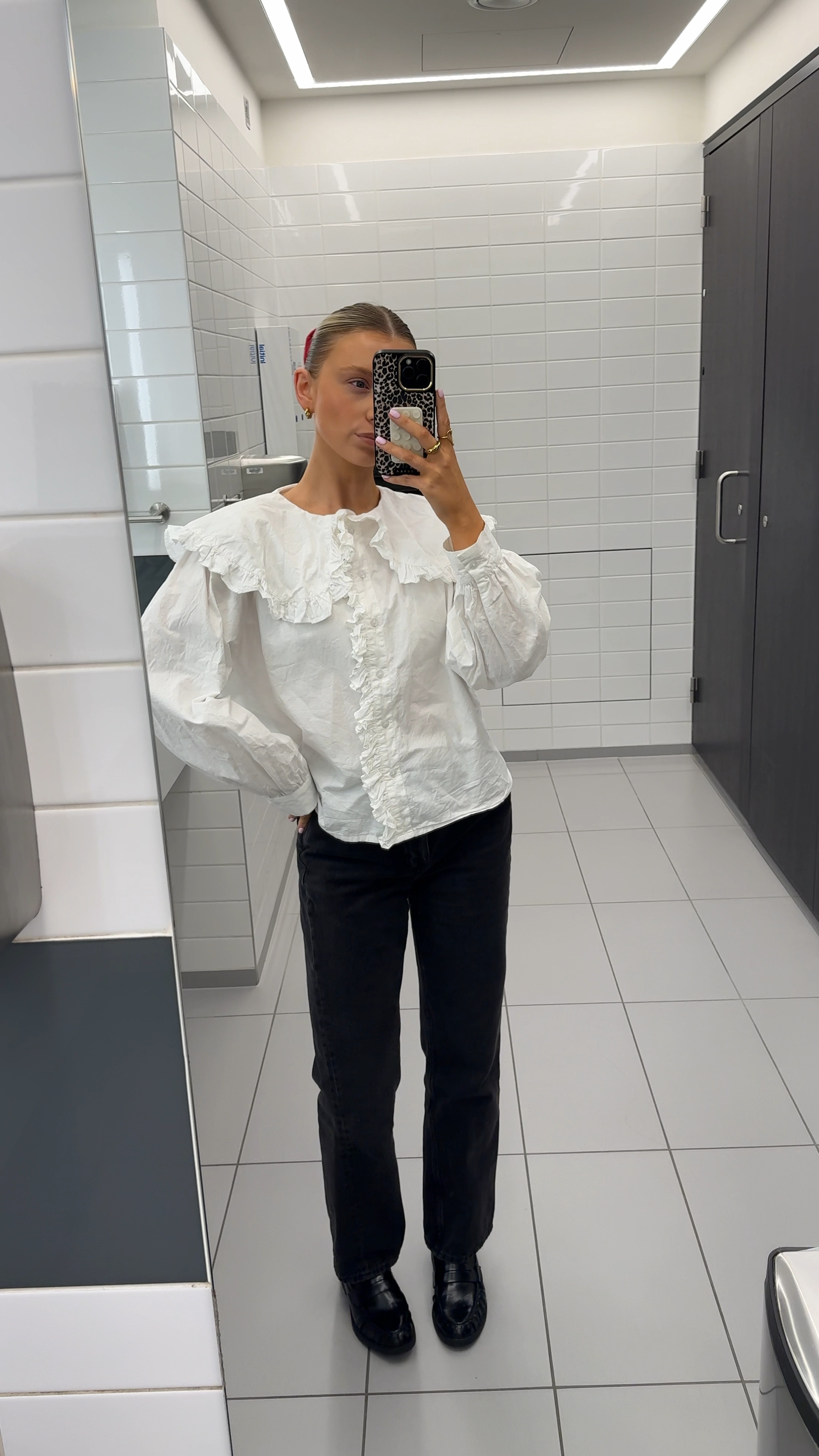 Oversized collar shirt - damson madder dupe. Office outfit inspiration. 

#LTKmodest #LTKworkwear #LTKeurope