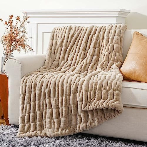 BATTILO HOME Luxury Faux Fur Throw Blanket for Couch, Cozy Plush Soft Blanket for Women, Double S... | Amazon (US)