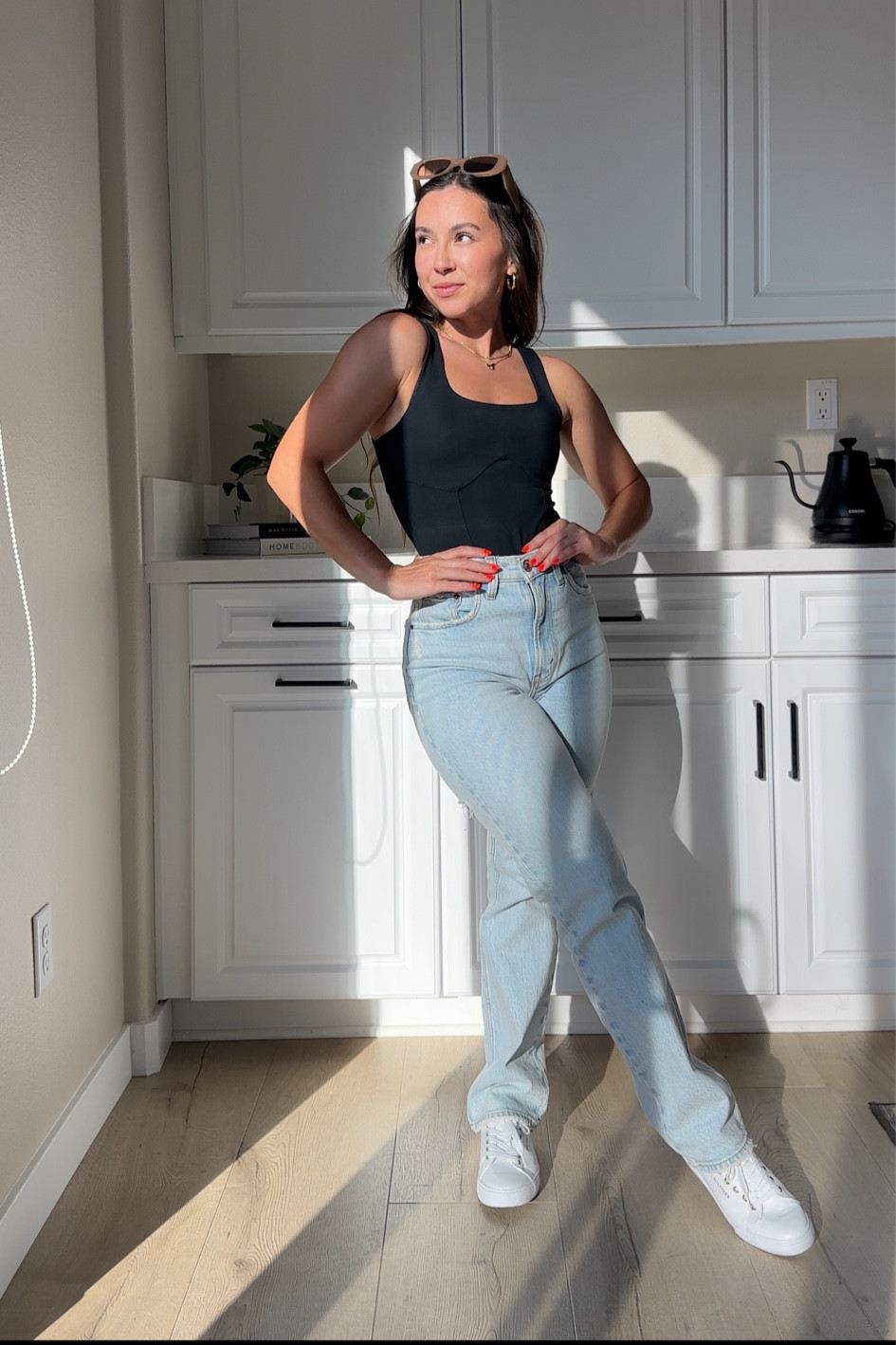 🖤 top: xs | jeans: 23 curve love | shoes: 6 usually 5.5 

#LTKFind #LTKstyletip