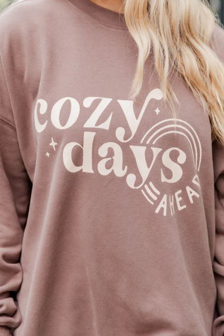Cozy Days 🍂 #sweatshirt #fall #pinklily

#LTKunder50 #LTKSeasonal #LTKstyletip