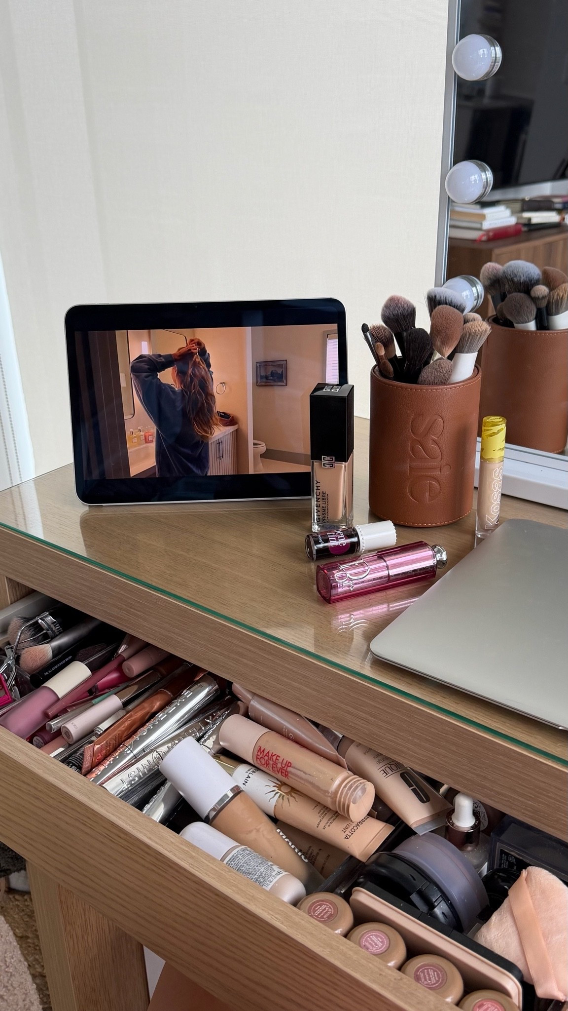 everyday summer makeup

#LTKsummer #LTKbeauty