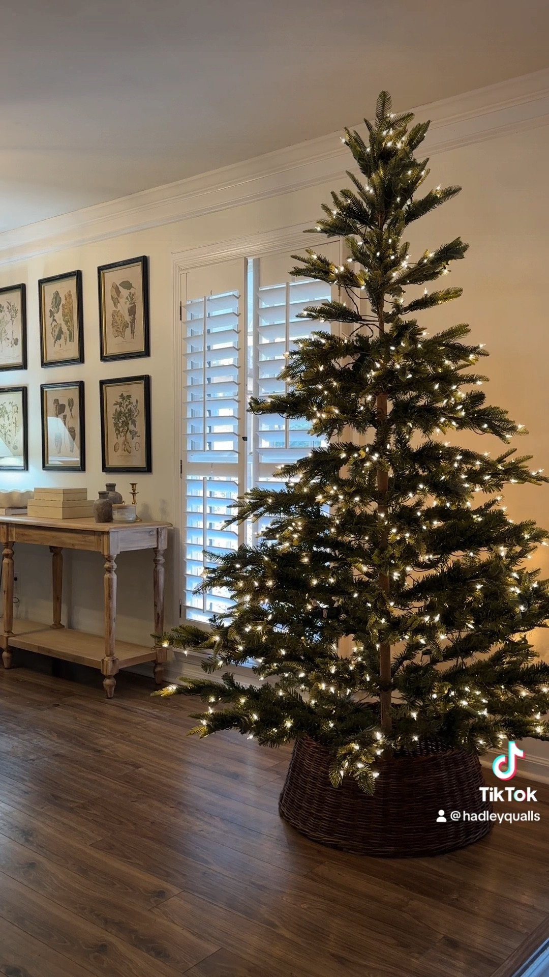 The cutest dupe of the McGee & co christmas tree! 

Christmas decor ideas
Amazon Christmas tree 
Christmas tree decorating


#LTKSeasonal #LTKhome #LTKsalealert