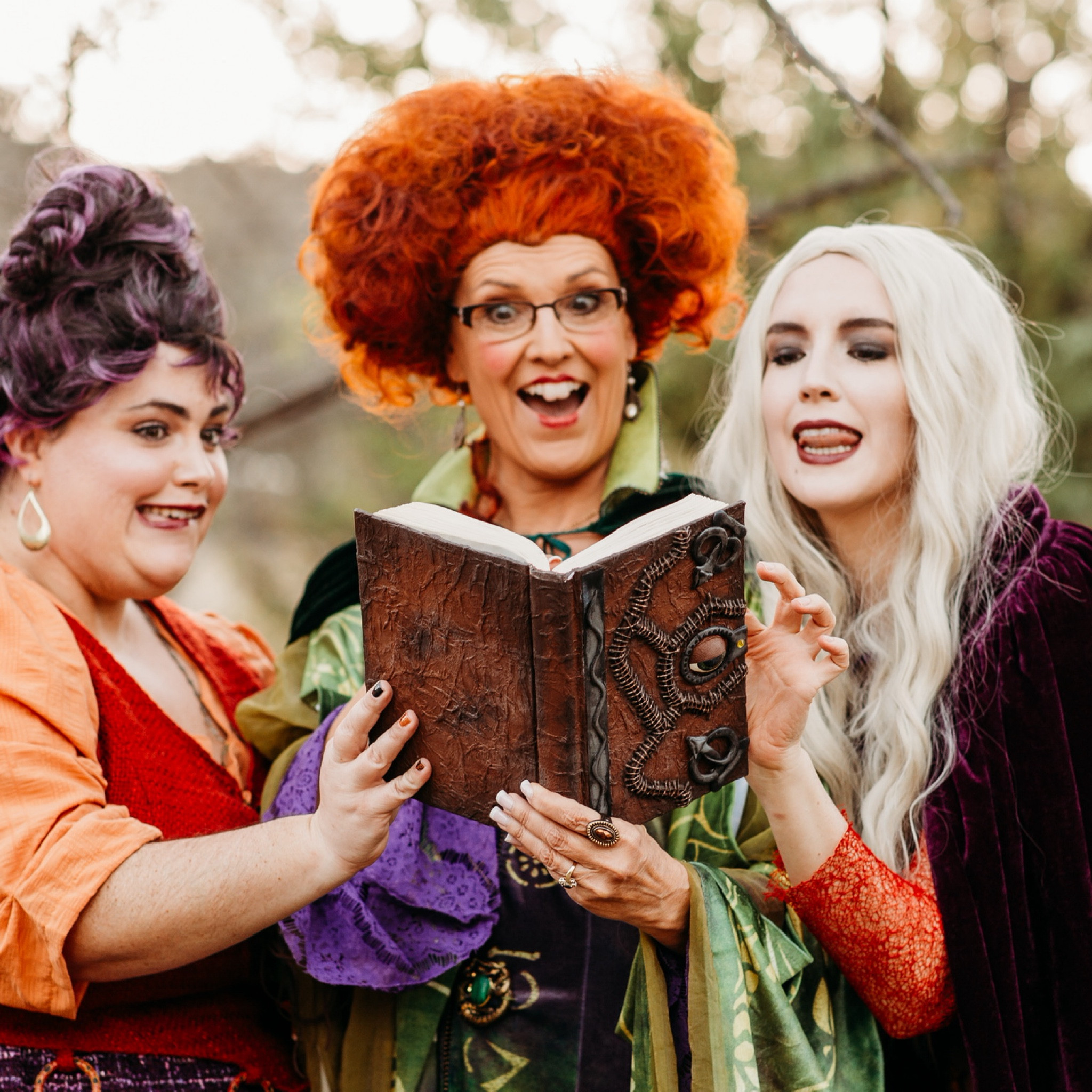 Hocus Pocus Party & Decor. PART TWO. 🎃🐈‍⬛ ✨

Stay tuned for more hocus pocus decoration, costumes, party favors, games and more! 