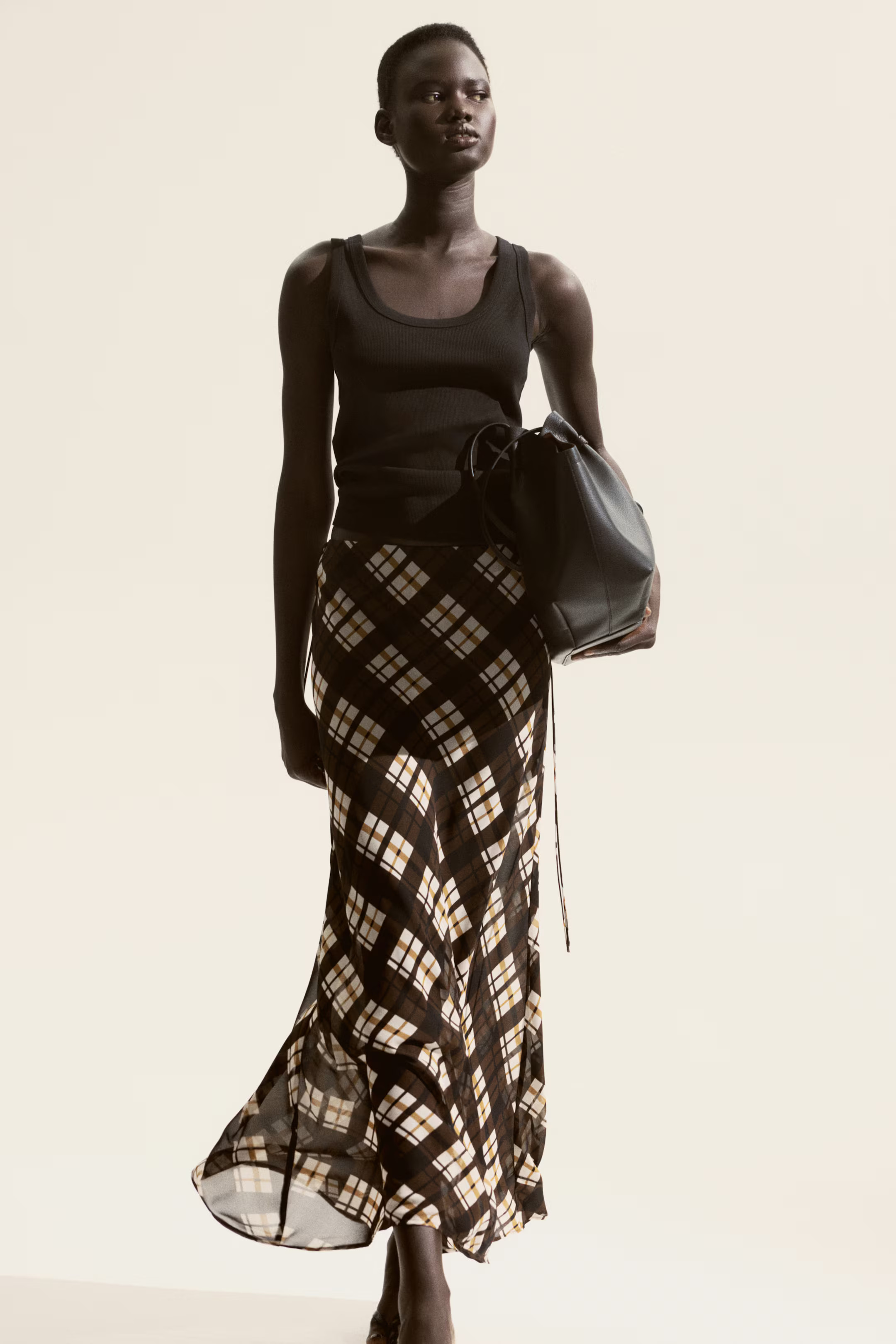 Chiffon maxi skirt | H&M (UK, MY, IN, SG, PH, TW, HK)