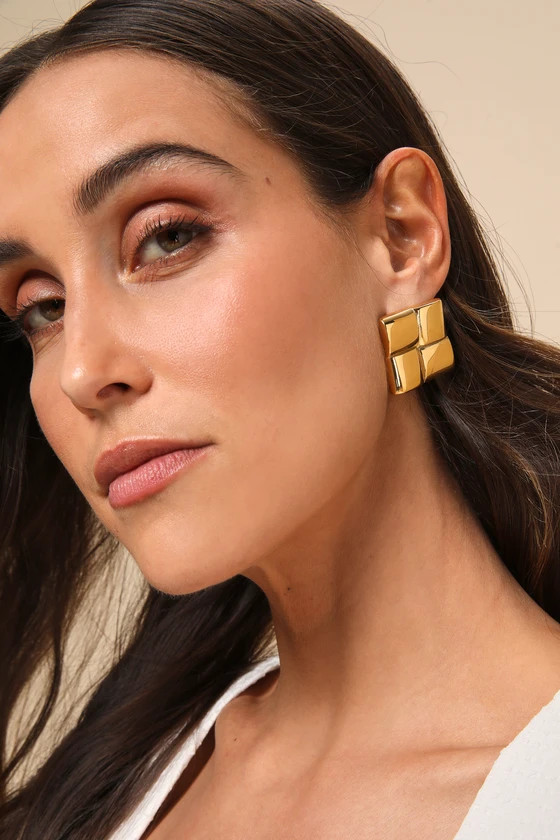 Azalea 18KT Gold Square Statement Earrings | Lulus