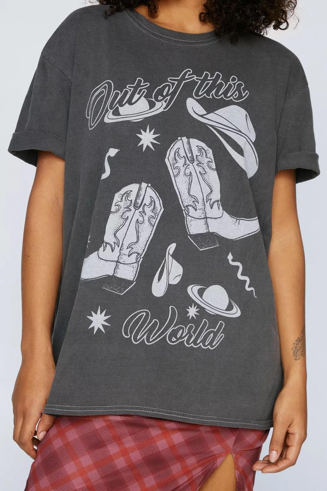 Out Of This World Graphic Oversized Washed T-shirt | Nasty Gal UK (+IE)