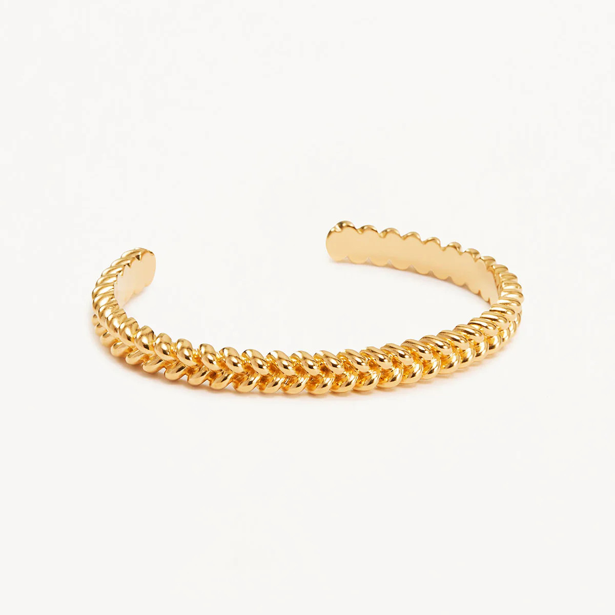 Gold Intertwined Cuff | By Charlotte