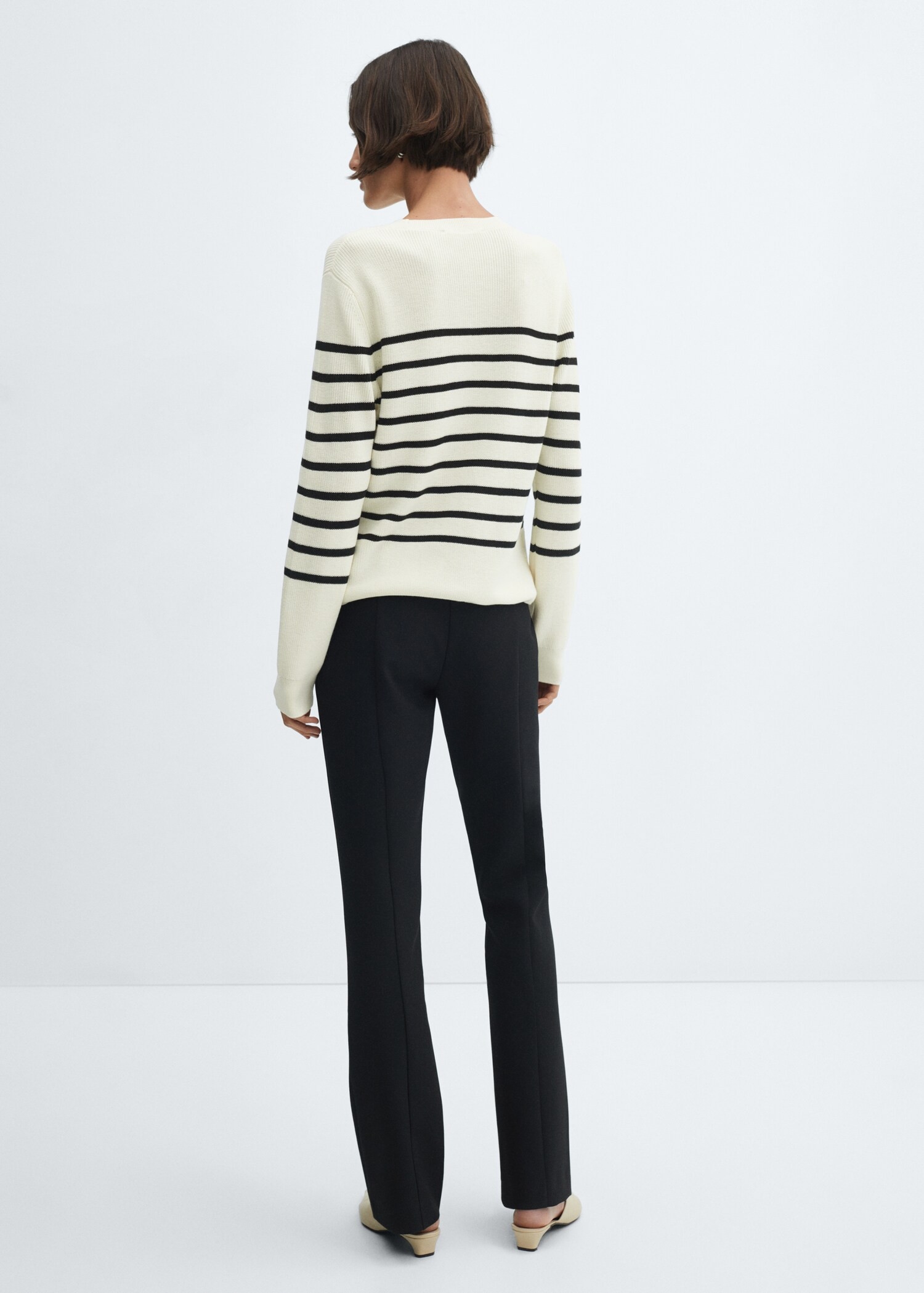 Cotton-linen round-neck knitted sweater - Woman | MANGO USA | MANGO (US)