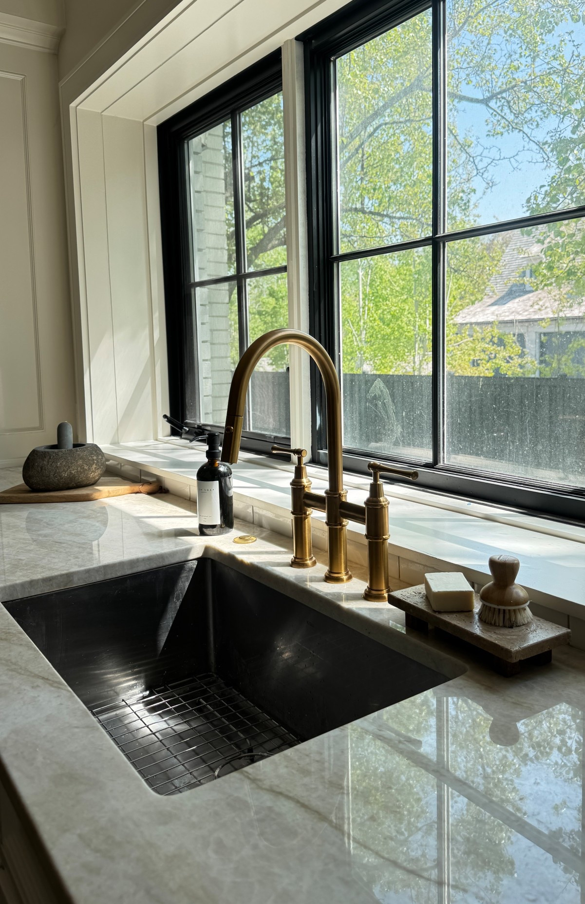 Prettiest faucet! On sale!!!

#LTKHome #LTKSeasonal #LTKSaleAlert