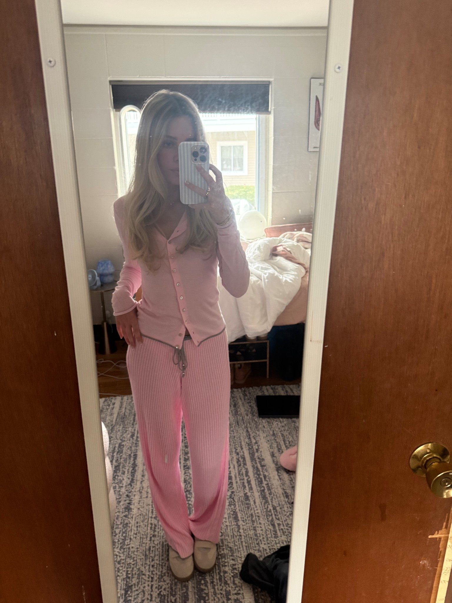 Top - xs
Bottoms - xs
Shoes - 8 

#LTKootd #LTKgrwm #LTKdayinmylife