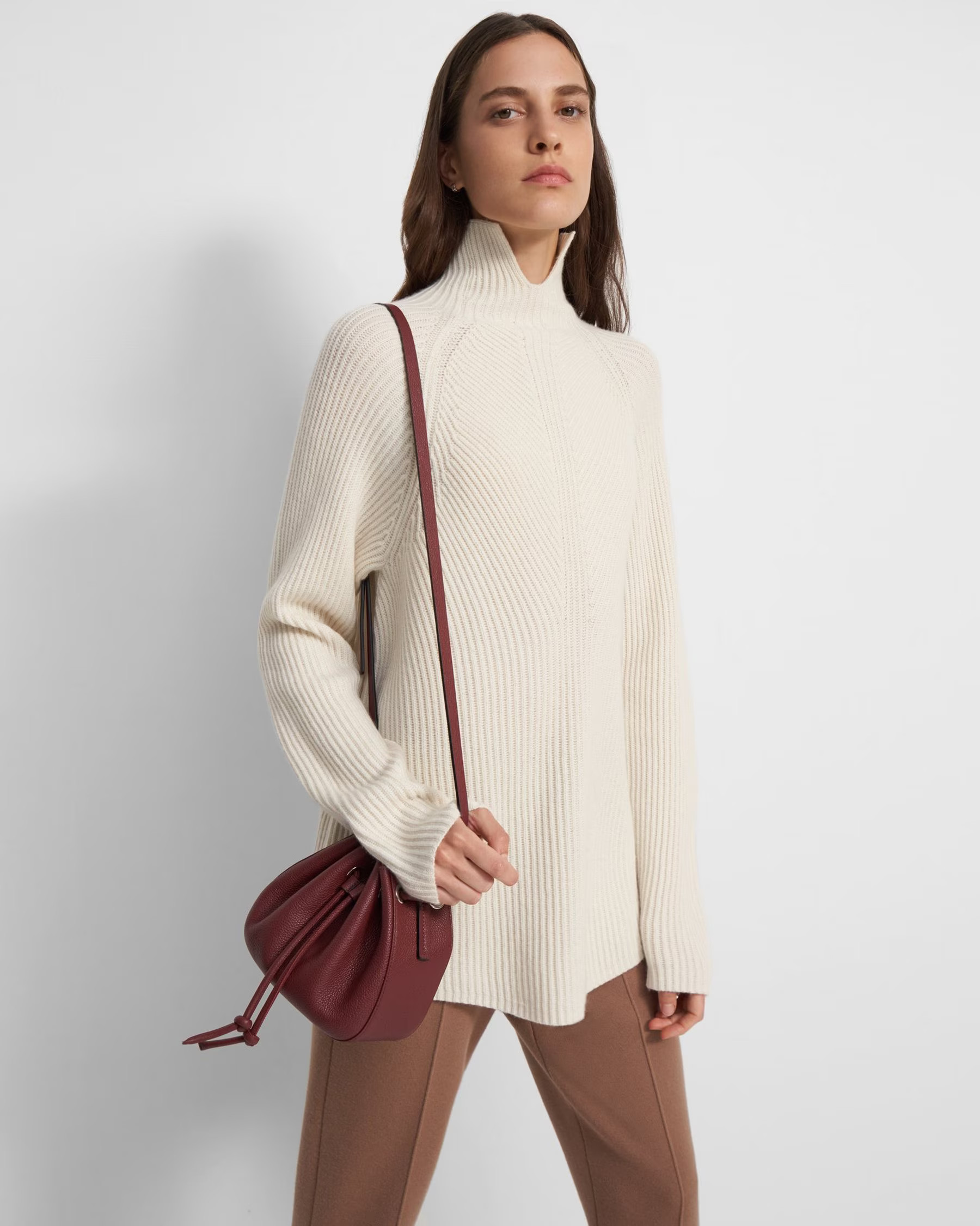 Moving Rib Turtleneck Sweater in Cashmere | Theory
