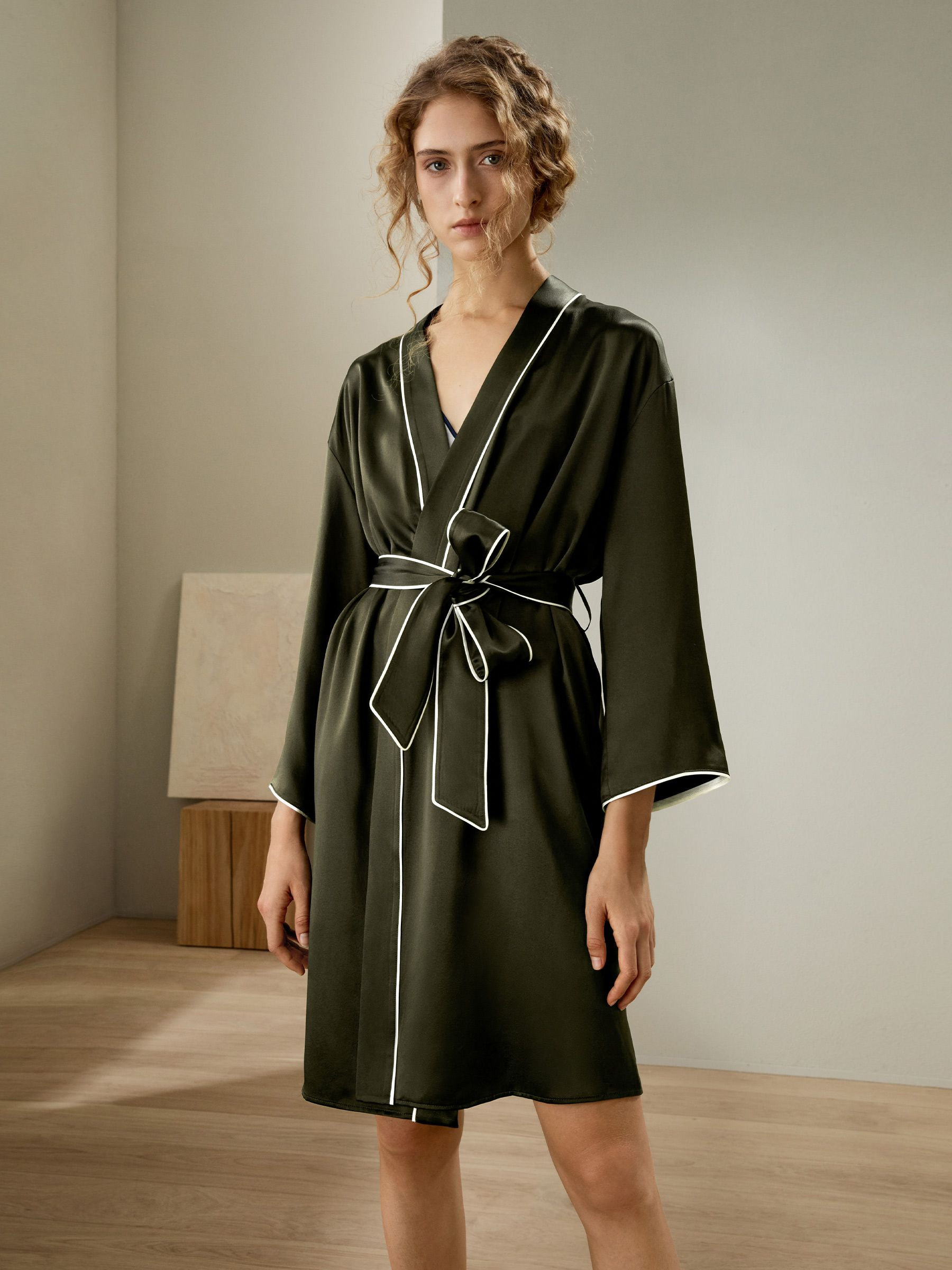 Contrast Piping Long Sleeves Night Robe | LilySilk