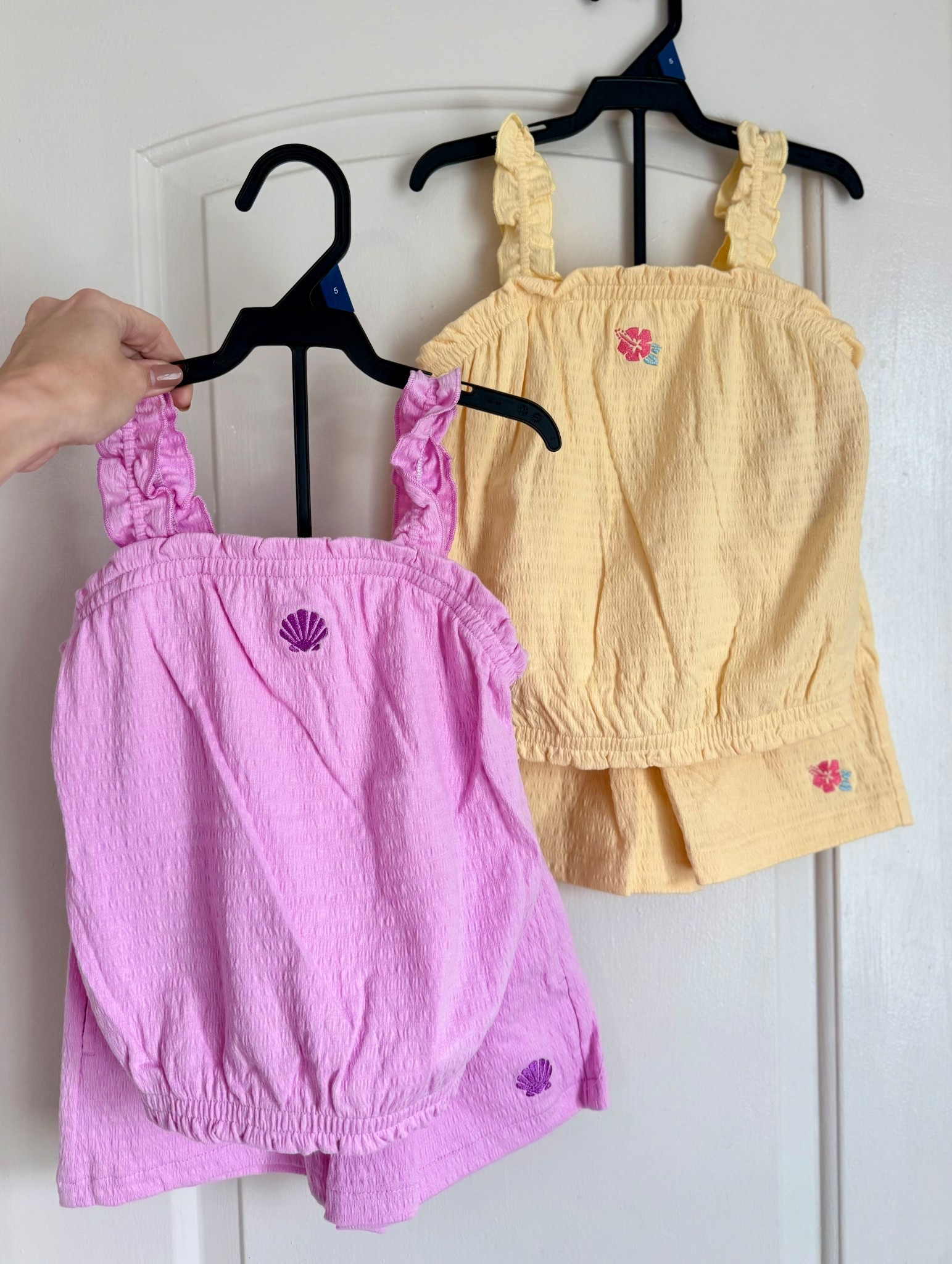 Girls’ bubble tank and shorts sets in the cutest vibrant colors for the summer 😍🏝️
-
#walmart #walmartfind #walmartmom #girlfashion #girlstyle #springclothing #kidsfashion #kidstyle #girlmom #toddlergirlfashion #toddlergirlstyle #girlstyle #girloutfit