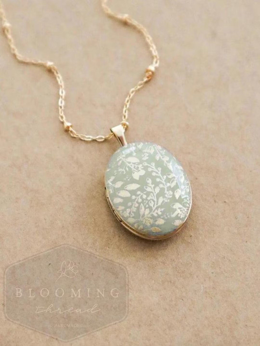 Gold Leaf Enamel Locket Flower Jewelry - Locket Photo Necklace | Etsy (US)