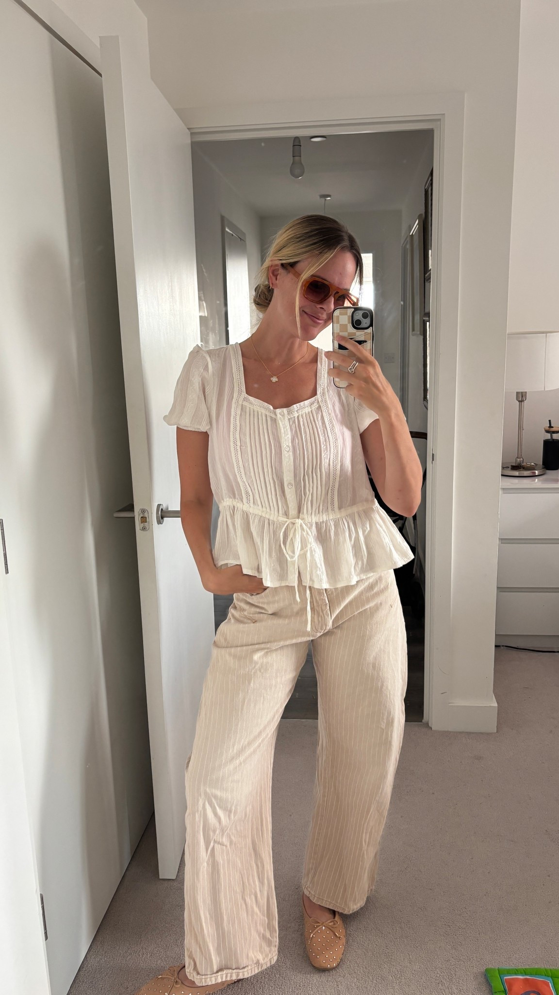 Cute little grocery store outfit. I love these barrel jeans - wearing a 27 & fit TTS! 

#LTKuk #LTKsummer #LTKeurope