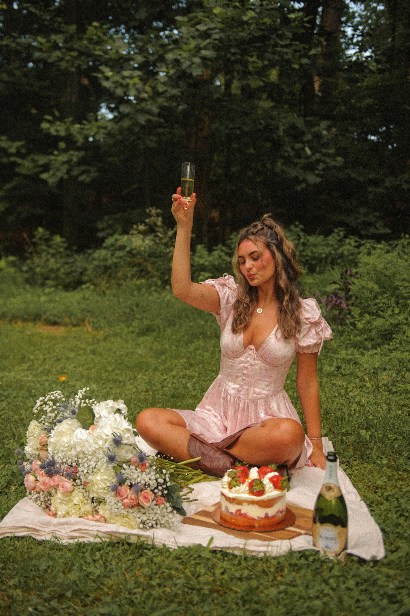 my birthday outfit 🤍✨🍾🎂

#LTKSeasonal #LTKstyletip #LTKFind