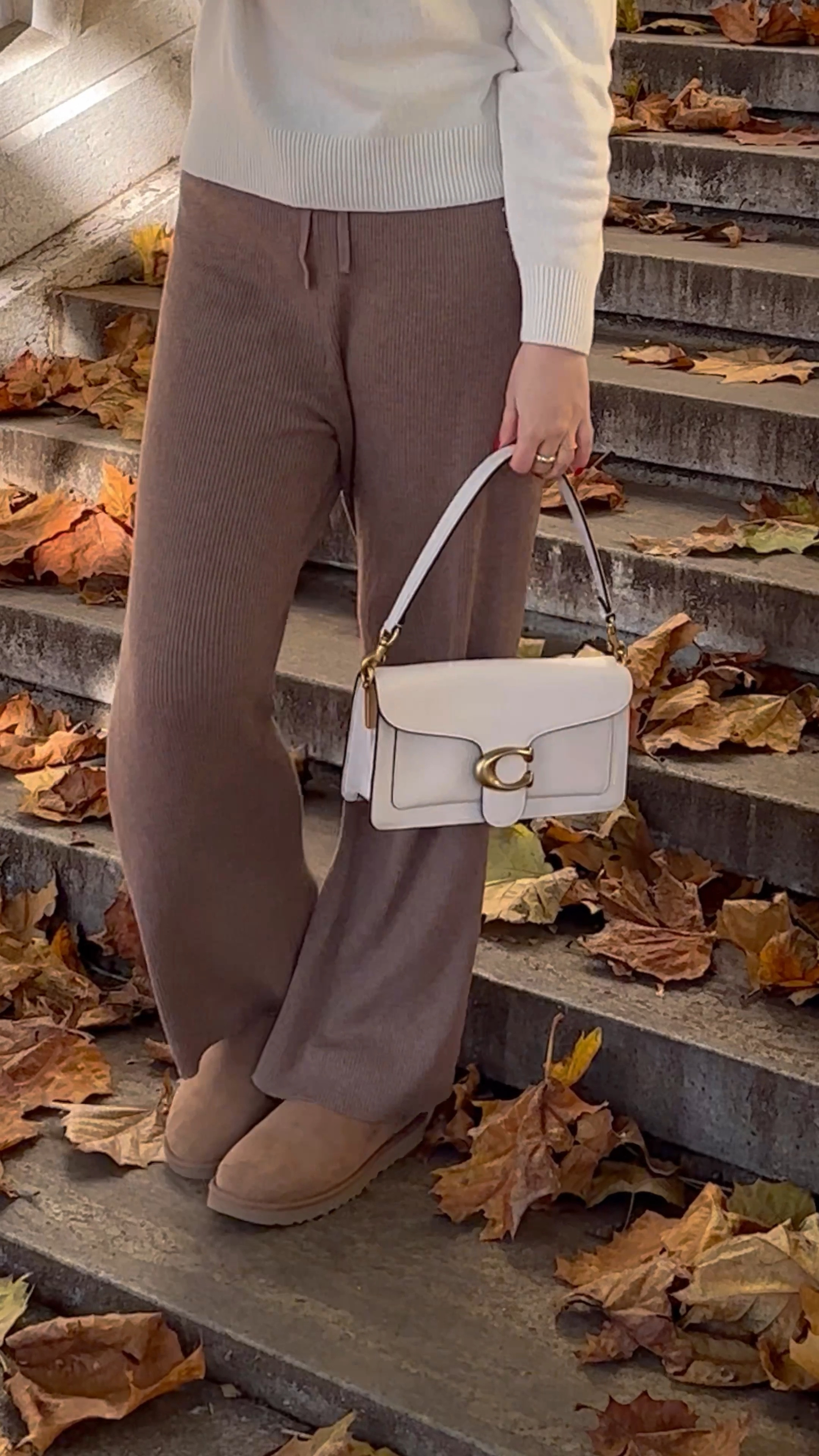 Perfect Autumn/Winter outfit 

#autumnoutfit
#uggultramini #falloutfit #coachbag #winteroutfit

#LTKSeasonal #LTKitbag