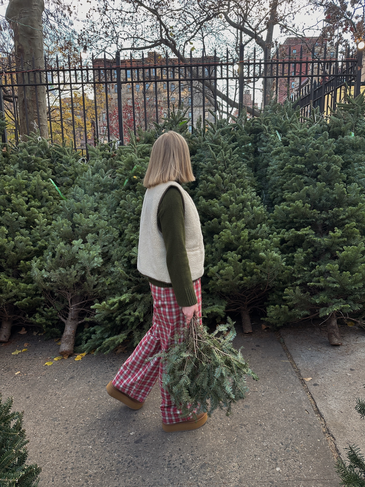 My coziest holiday look so far this year! ♥️🎄

#LTKSeasonal #LTKHoliday #LTKStyleTip