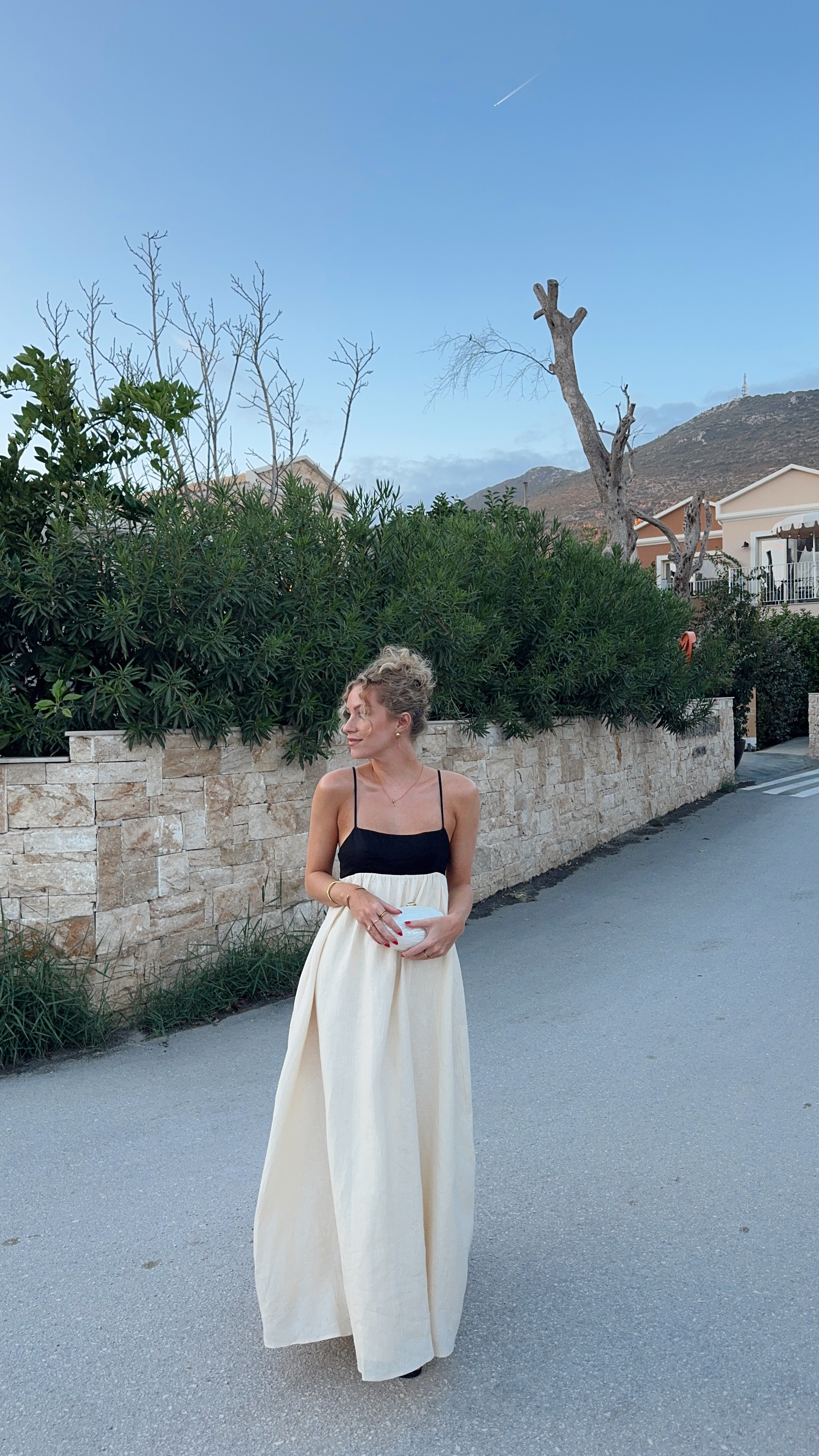 Dissh dress, summer dress, summer holiday outfits, Greece outfits, dissh sale, pearl clutch bag, black sandals

#LTKAroundTheWorld #LTKPassport

#LTKtravel #LTKuk #LTKsummer