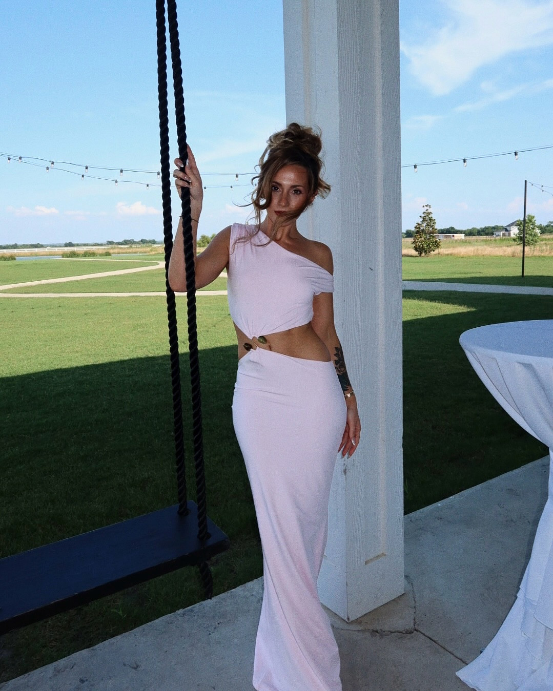 I absolutely love playing dress up 👡💃🏼🩷

@peppermayo #peppermayo

#LTKSummerEdit #LTKStyleTip #LTKWedding