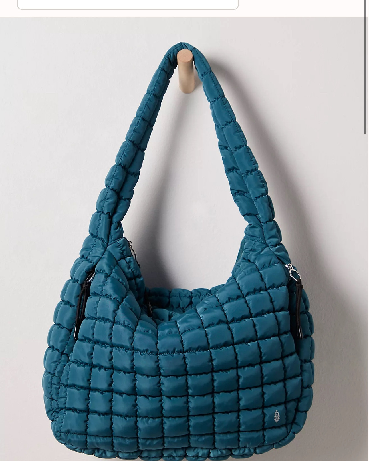 I loveeee these Free People carryall totes - they’re lightweight and hold EVERYTHING! Select colors are on sale for $39 right now! 

#LTKActive #LTKCyberWeek #LTKSaleAlert