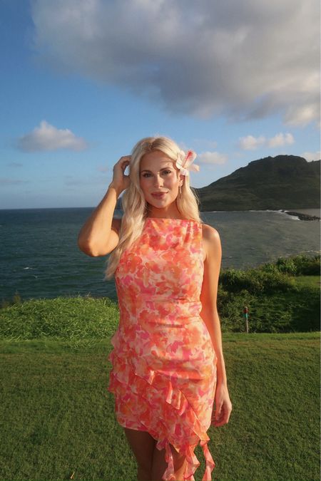 Hawaii Outfit 🌺🌺🌺🌺

Small in dress, shoes are true to size.

#kathleenpost #hawaii #resortwear

#LTKswim #LTKstyletip #LTKtravel