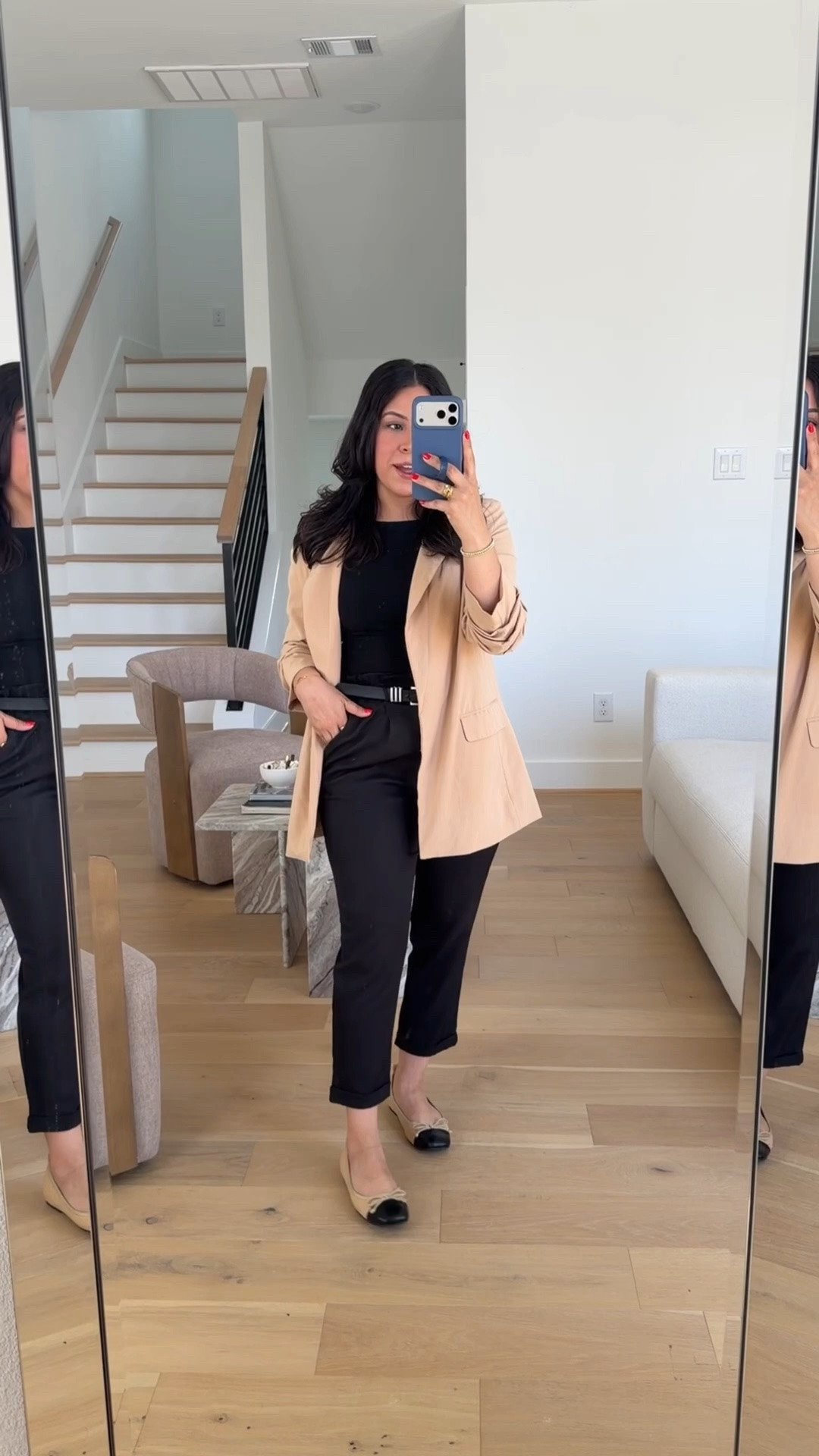 Top: small
Pants: small
Blazer: small
Flats: 6.5 
Belt 
Workwear 
Business casual 
Wore to the office

#LTKgrwm #LTKootd #LTKWorkwear