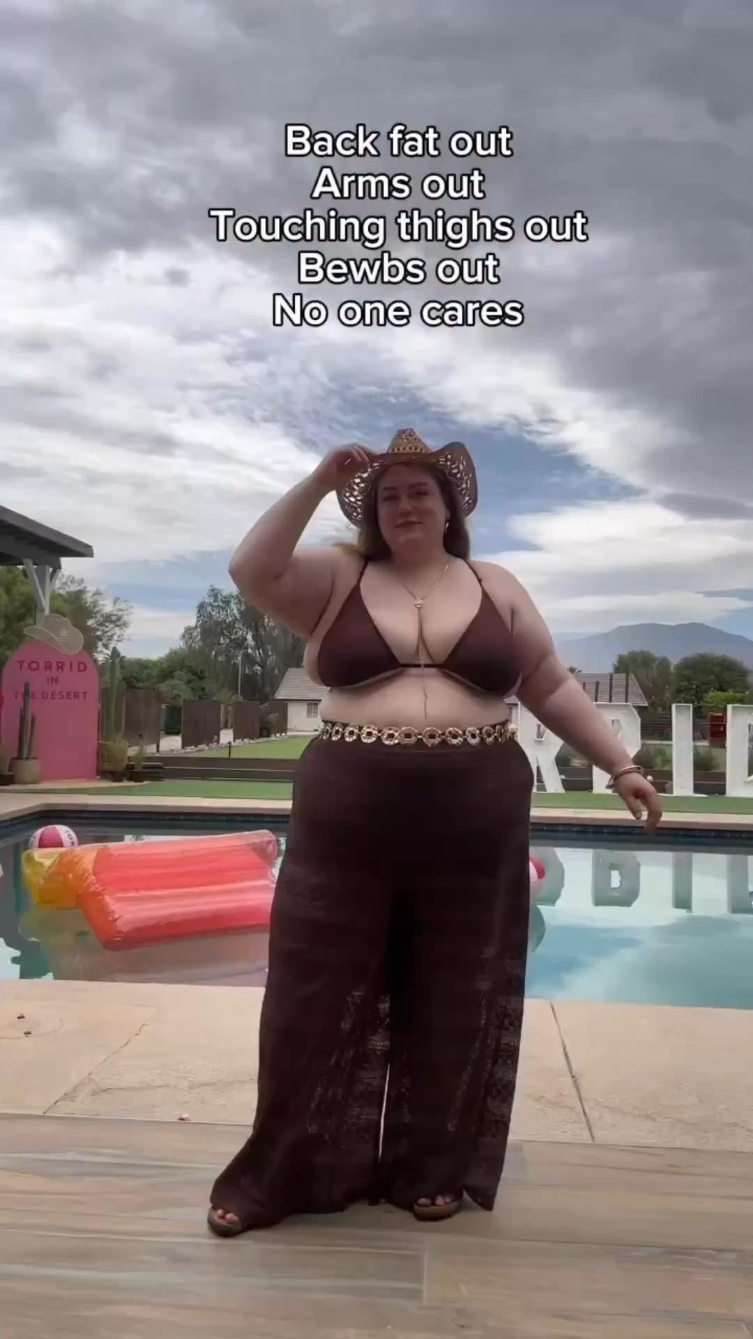 I can honestly say from experience as a fat girl my whole life no one cares. People talk online but if I’m in a swimsuit outside no one reels me anything. And even if they’re thinking something it doesn’t affect me. Even if they say something it won’t ruin my day. And sure confidence can be easier said than done but I promise regular people aren’t going to say anything to your face. The might troll you online, and you may face other adversity for your size (I’m not gonna pretend people don’t treat you differently esp as an extended plus size) but you deserve to take up space, wear the damn stringy bathing suit, and feel good in your skin. Just please wear sunscreen besties! If you want the look details comment KIMMY and I’ll send them directly to you! #torrid #hosted