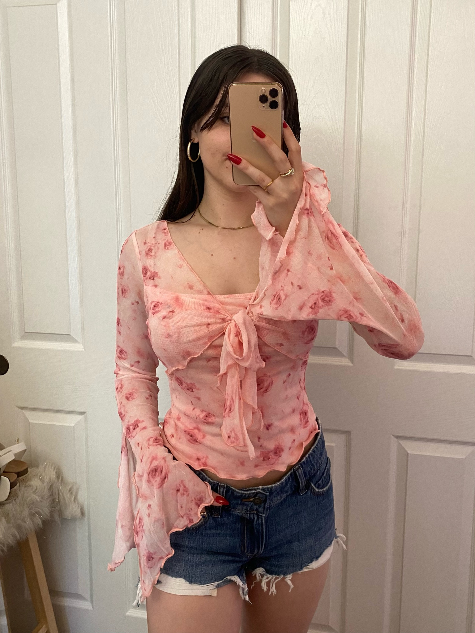 Pretty amazon top🤍

Sizing:
- top is true to size
- shorts are true to size but the waist runs big so size down if inbetween

Summer Trends / Summer Tops / Summer Travel Outfit / Summer Vacation Outfits / Summer Vacation / Casual Summer Outfits / Summer Palette / Summer Outfits / Summer Outfits Teens / Summer Outfits Womens / Summer Outfits 2024 / Summer Looks / Summer Must Haves / Summer Outfits / Summer In Italy / Italian Summer / Summer Casual / Summer Clothing / Summer Essentials / Summer Europe / Summer Shirts / Summer Styles / Summer Shorts / college fashion / college outfits / college class outfits / college fits / college girl / college style / Neutral fashion / neutral outfit /  Clean girl aesthetic / clean girl outfit / Pinterest aesthetic / Pinterest outfit / that girl outfit / that girl aesthetic / vanilla girl / Amazon Womens Clothes / Amazon Finds Clothes / Amazon Clothing / Amazon Must Haves / Amazon Basics / amazon basic tops / Amazon Fashion / Amazon Fashion Finds / Amazon Favorites / Amazon Style / Amazon Clothes / amazon fashion finds / amazon tops / floral tops / pink clothes / pink tops


#LTKFindsUnder100 #LTKSeasonal #LTKFindsUnder50