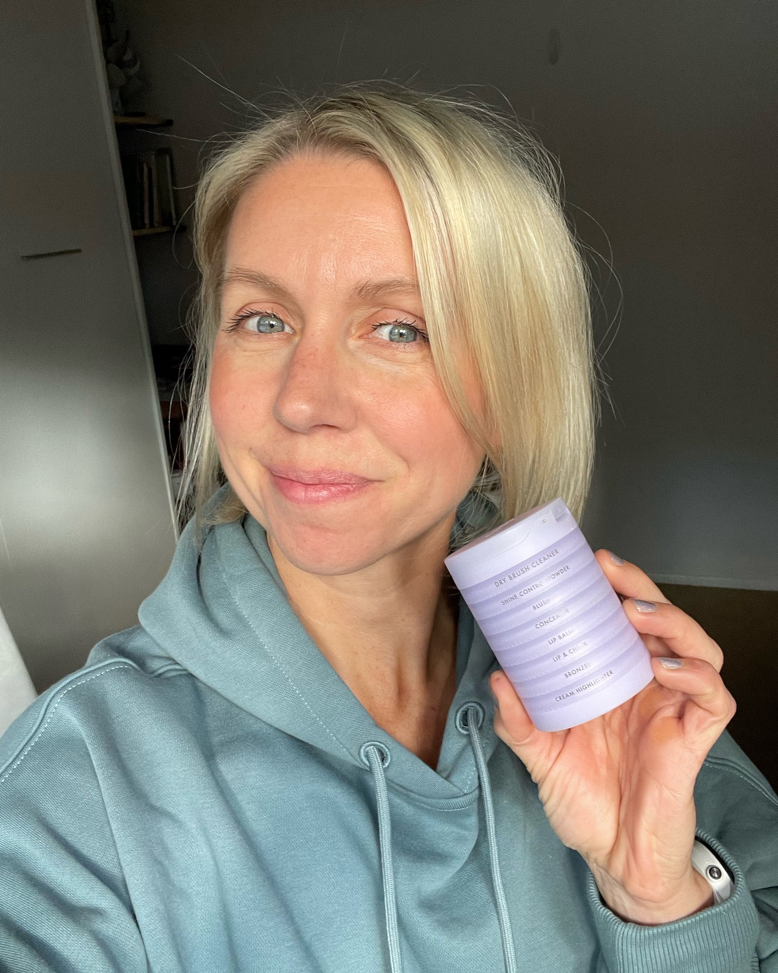 Makeup the is simple, effective and compact!

#LTKBeauty #LTKGiftGuide #LTKHoliday