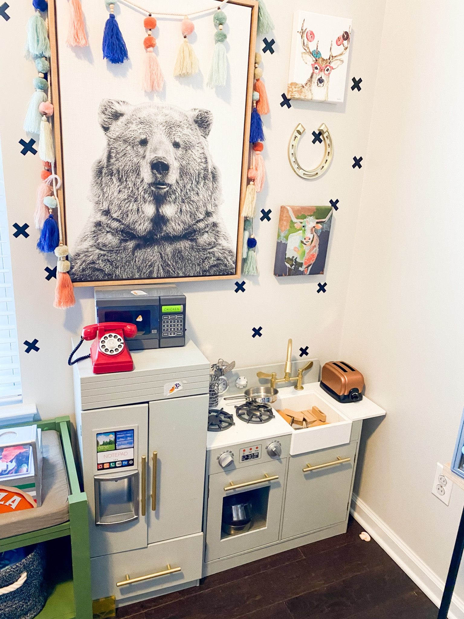 Kid’s play kitchen gift idea

#LTKHoliday #LTKSeasonal #LTKGiftGuide