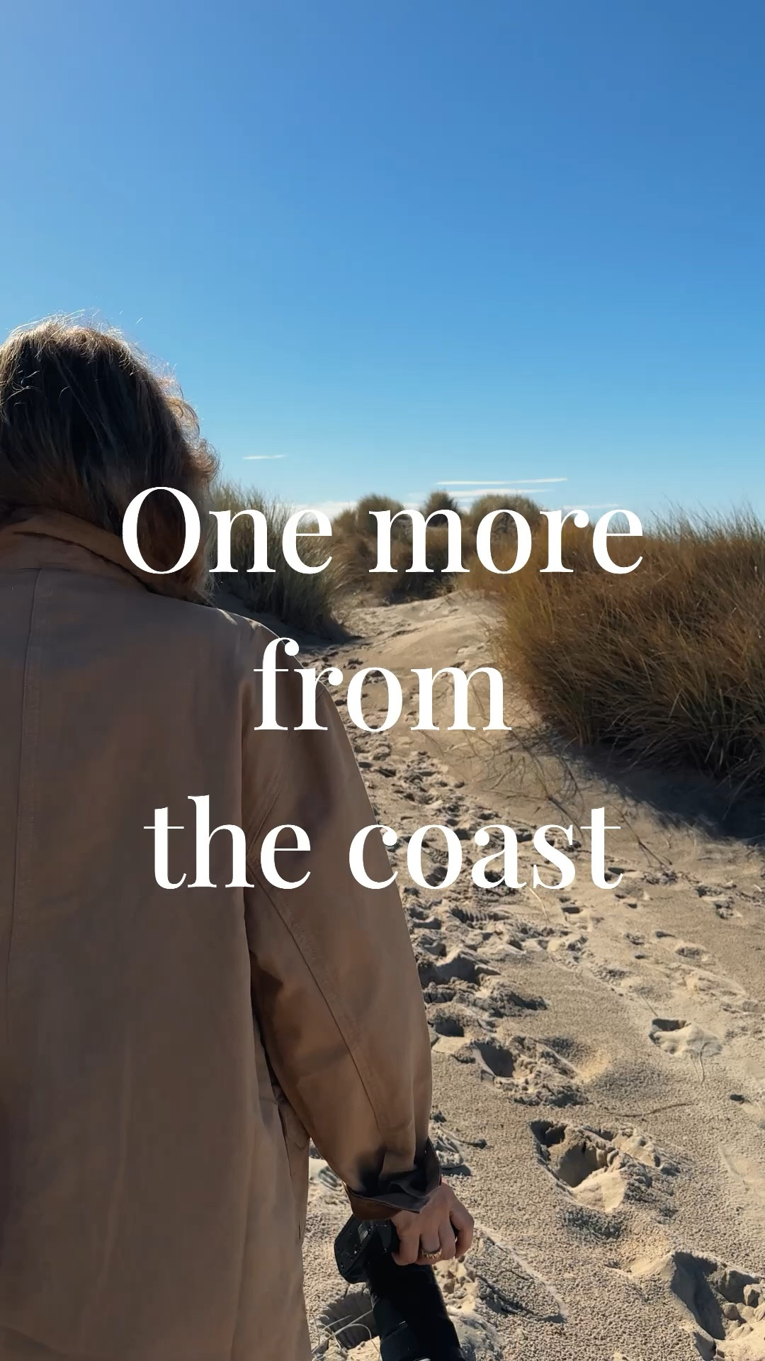 Coastal look for Fall: Everlane The barn jacket + H&M maternity leggings + & Other Stories wool top + Adidas Terrex hiking 🥾 shoes. Bag: Madewell Essential bucket tote in suede. 

#LTKSeasonal #LTKxMadewell #LTKVideo