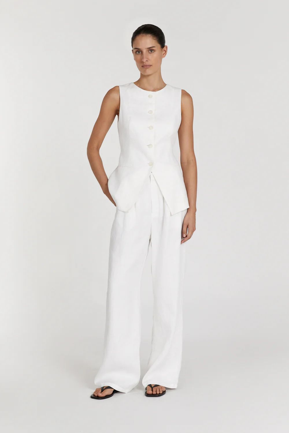 ALESSIA WHITE LINEN VEST | DISSH