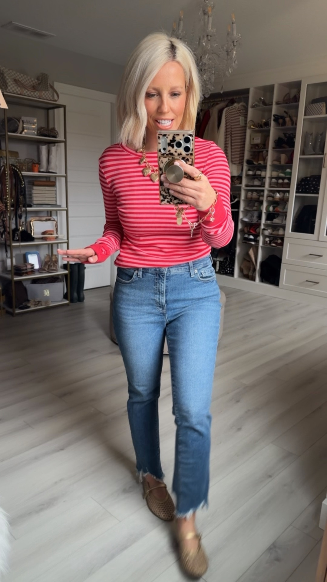 This top is one of my favs this year! I love the colors and the material!!
⬇️⬇️⬇️
Top small
Jeans size 6
Shoes TTS

#LTKSaleAlert #LTKmomlife #LTKSeasonal