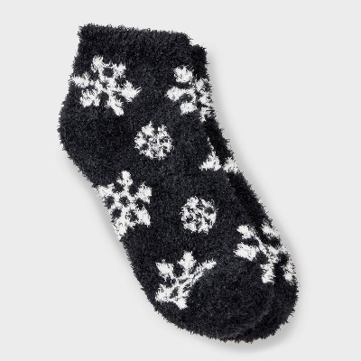 Women's Snowflake Cozy Low Cut Socks - Auden™ Black 4-10 | Target