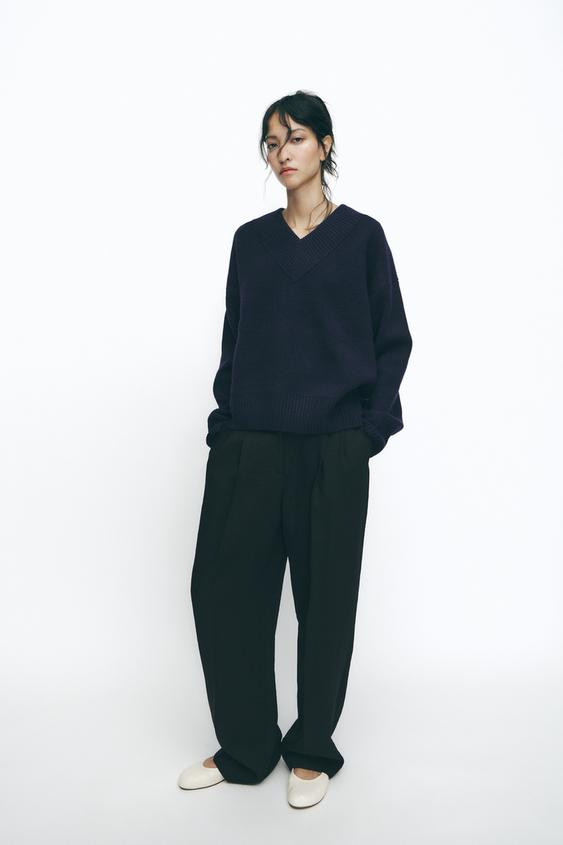 PLAIN KNIT V-NECK SWEATER | Zara IT