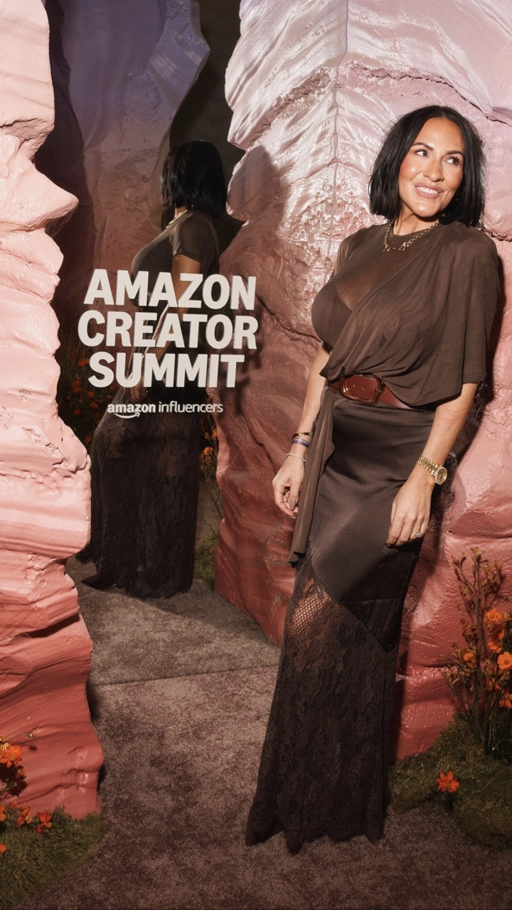 Monochromatic moment for Amazon Summit day one 🤎 Finally got to wear the skirt I’ve been gatekeeping and somehow every piece I bought separately came together like they belonged together. Did I save her for the right moment? I think YES. 😂