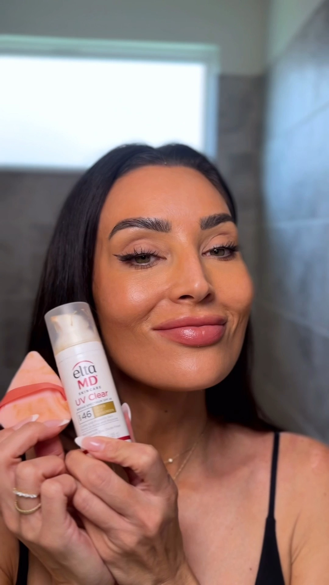 Reapplying SPF over makeup does not have to ruin your base.

This SPF hack is so easy! Spread it gently, press everything back in with a makeup puff, and give it a few minutes to set. 

I’m using @eltamdskincare SPF. Comment SPF and I will send you the links to everything I used and my favorite SPFs!

#beautytips #spf #sunscreenhack #makeuptips #skincaretips

#LTKgrwm #LTKBeauty #LTKselfcare
