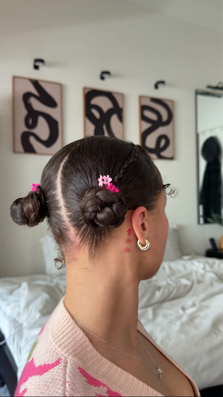 This is giving spring 🌸🤸🏽‍♀️✨🌷 @Rizos Curls 

Products linked in LTK 🫶🏽
-
-
-
-
#explore #hairstyles #hairstyle #hairtutorial #curlyhair

#LTKselfcare #LTKBeauty #LTKgrwm