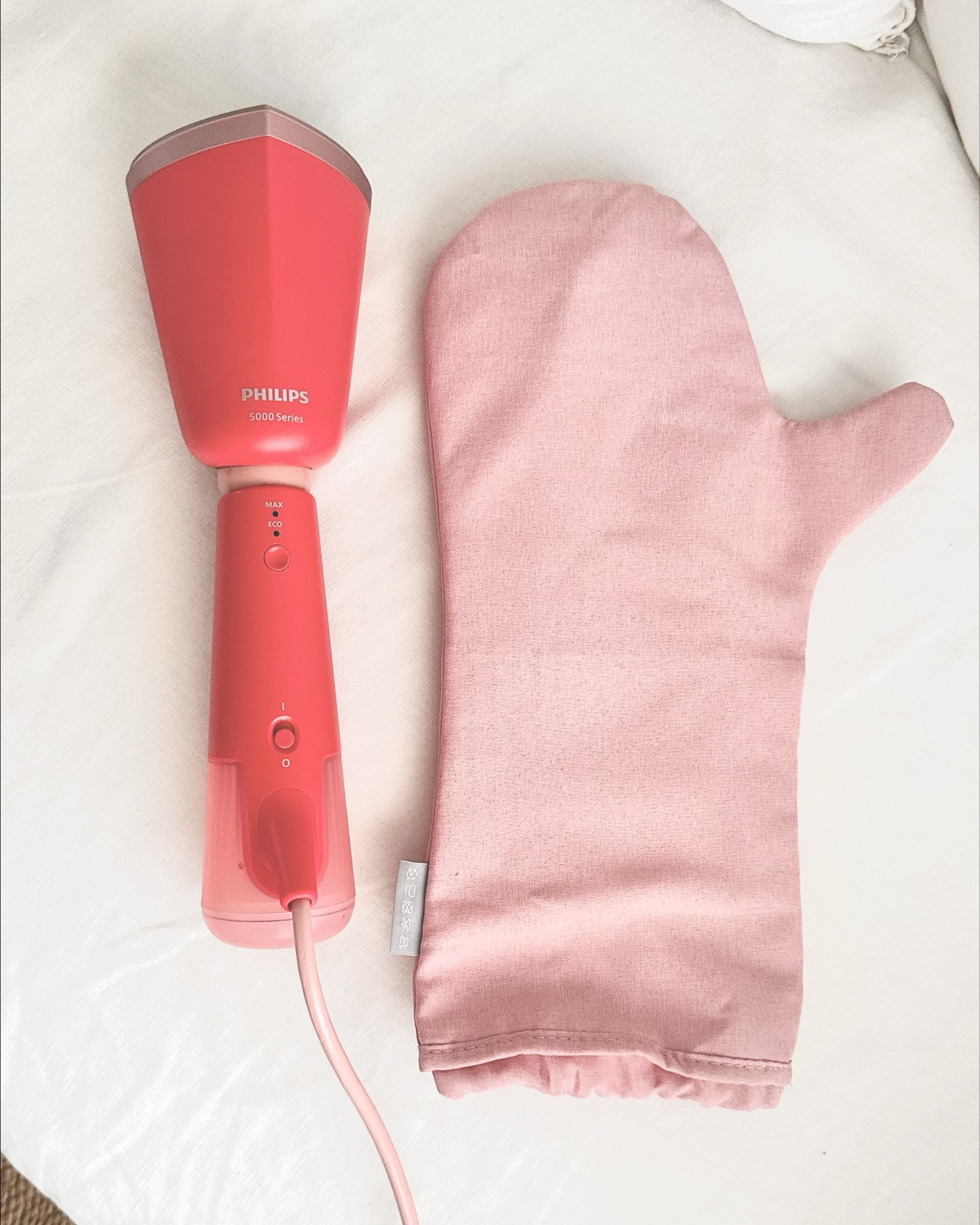 Effortlessly remove wrinkles in seconds with the Philips Handheld Steamer 5000. 

Adjustable head, eco & max modes, and a no-burn steam plate that cares for your most delicate pieces.

#LTKhome #LTKtravel #LTKgiftguide