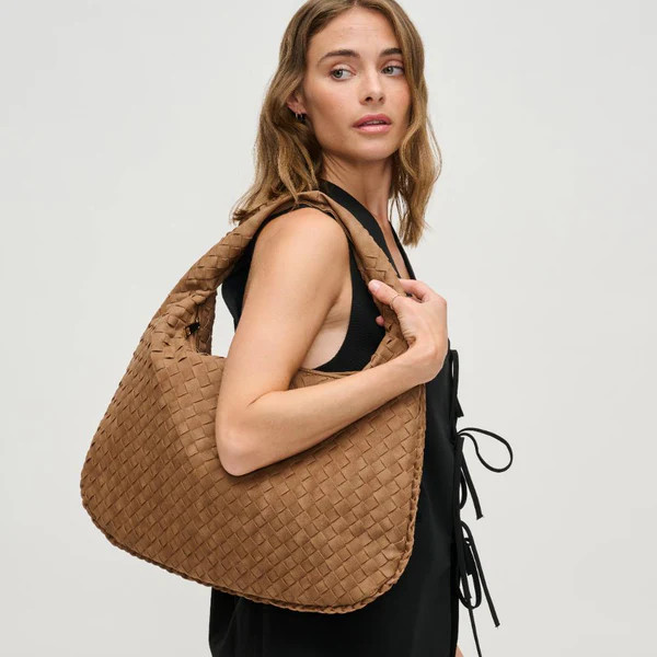 Victoria Hobo | Urban Expressions