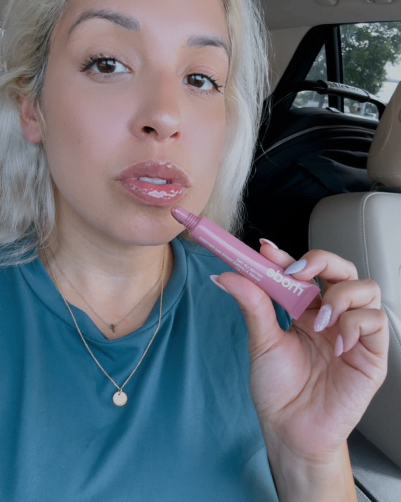 This stuff is good !  I love that it’s not sticky and it looks great 💋

#LTKBeauty