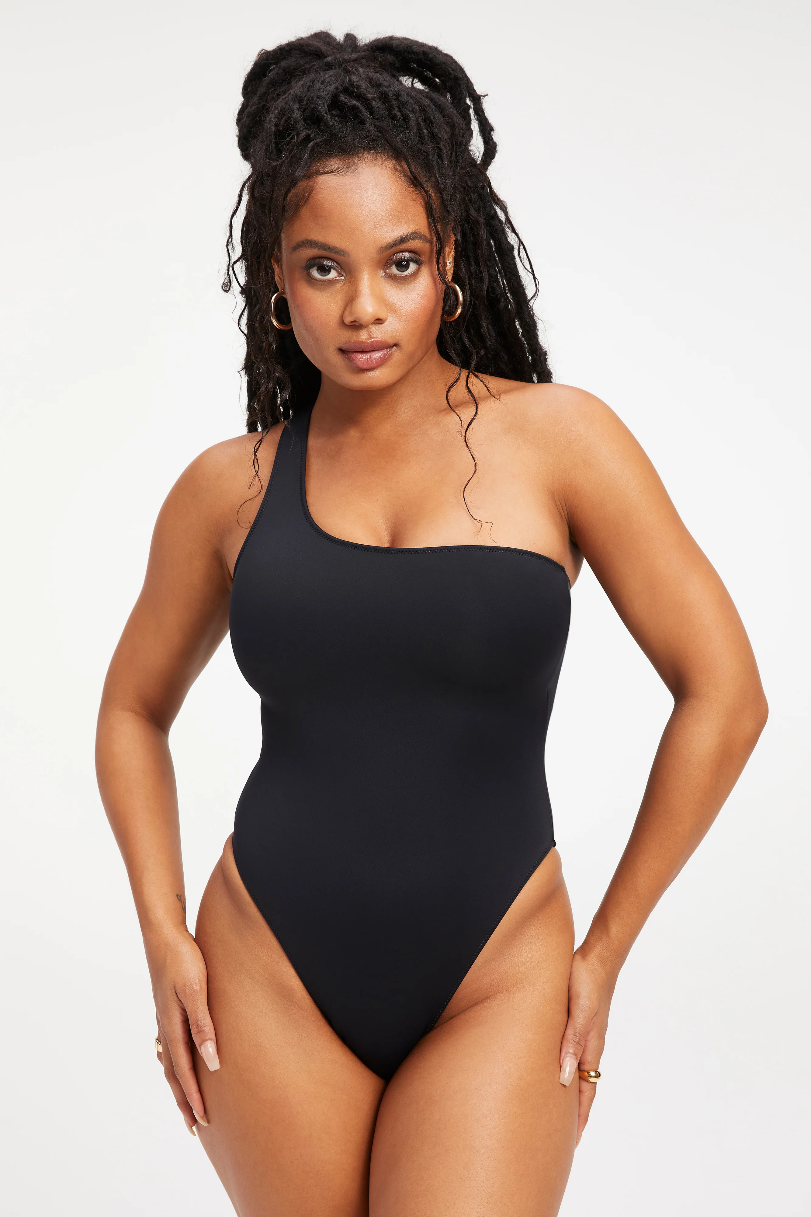 GOOD COMPRESSION HOT SHOULDER ONE-PIECE | BLACK001 | Good American